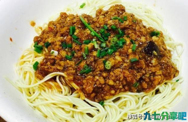 百味主食：4款不同风味面食，炸酱面风味浓厚，意面凸显浪漫情怀